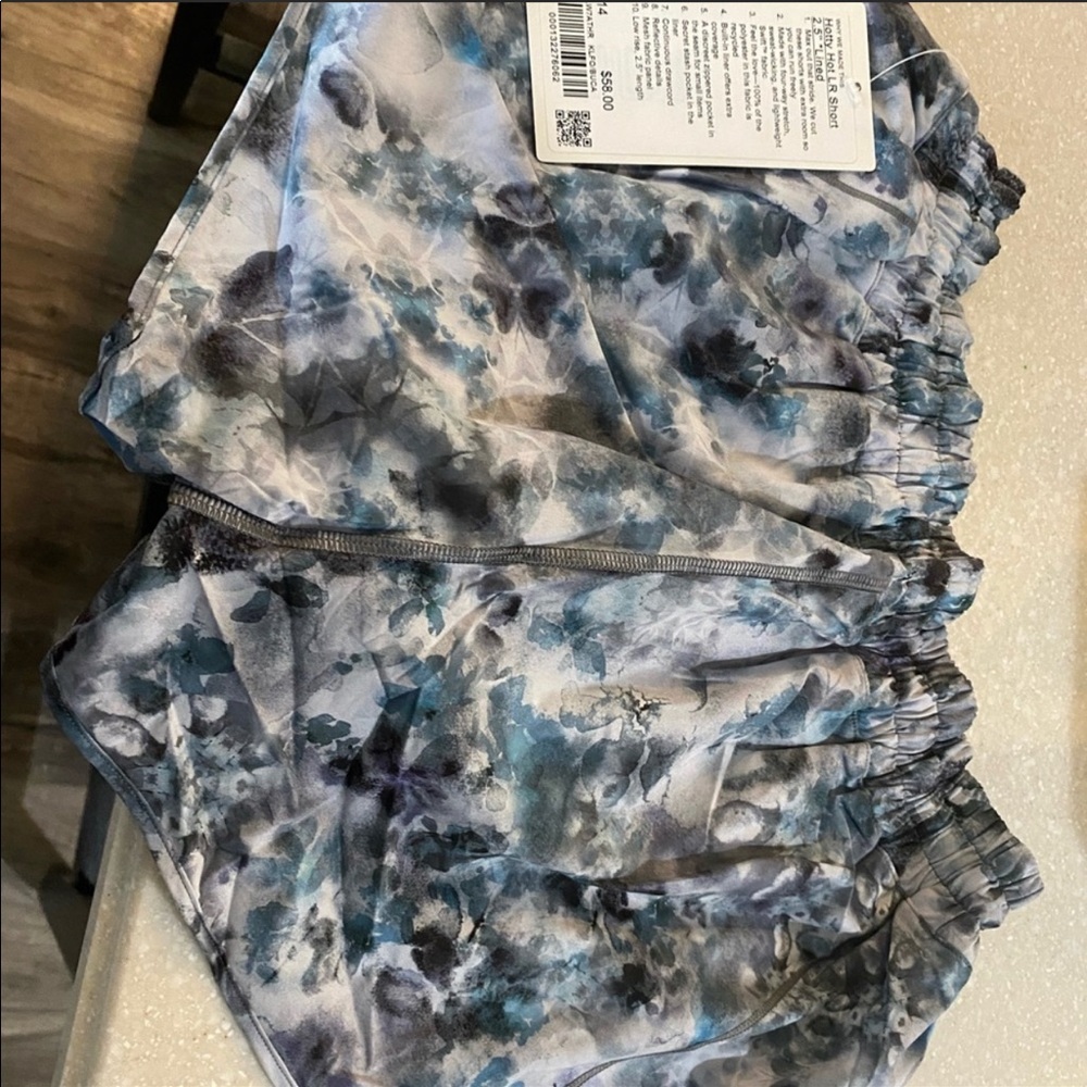 Lululemon hotty hot shorts